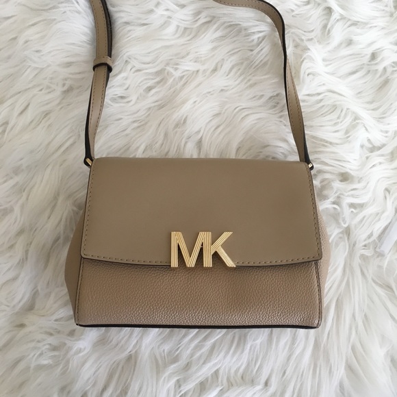 Michael Kors Handbags - New Michael Kors Crossbody Bag